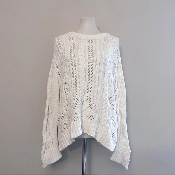 Splendid Sweaters - Splendid brand open knit crochet slouchy sweater medium classic preppy coastal